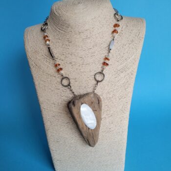 Collier en bois flotté et perles - Mooréa