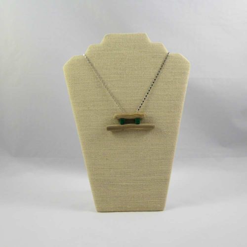 collier en bois flotté