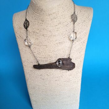 Collier en bois flotté et perles - Jersey