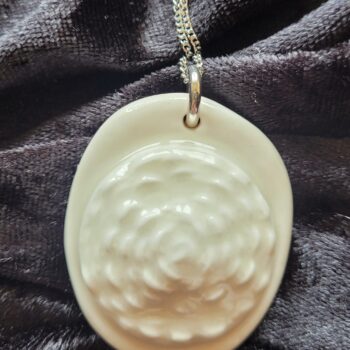 Collier en porcelaine Ernest