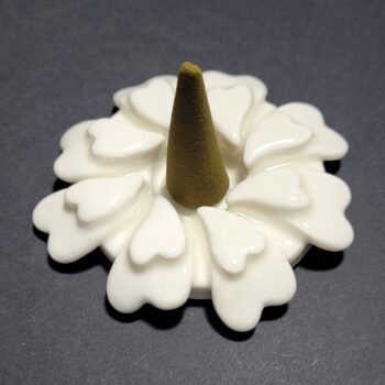 Brûle encens "coeurs" en porcelaine blanche