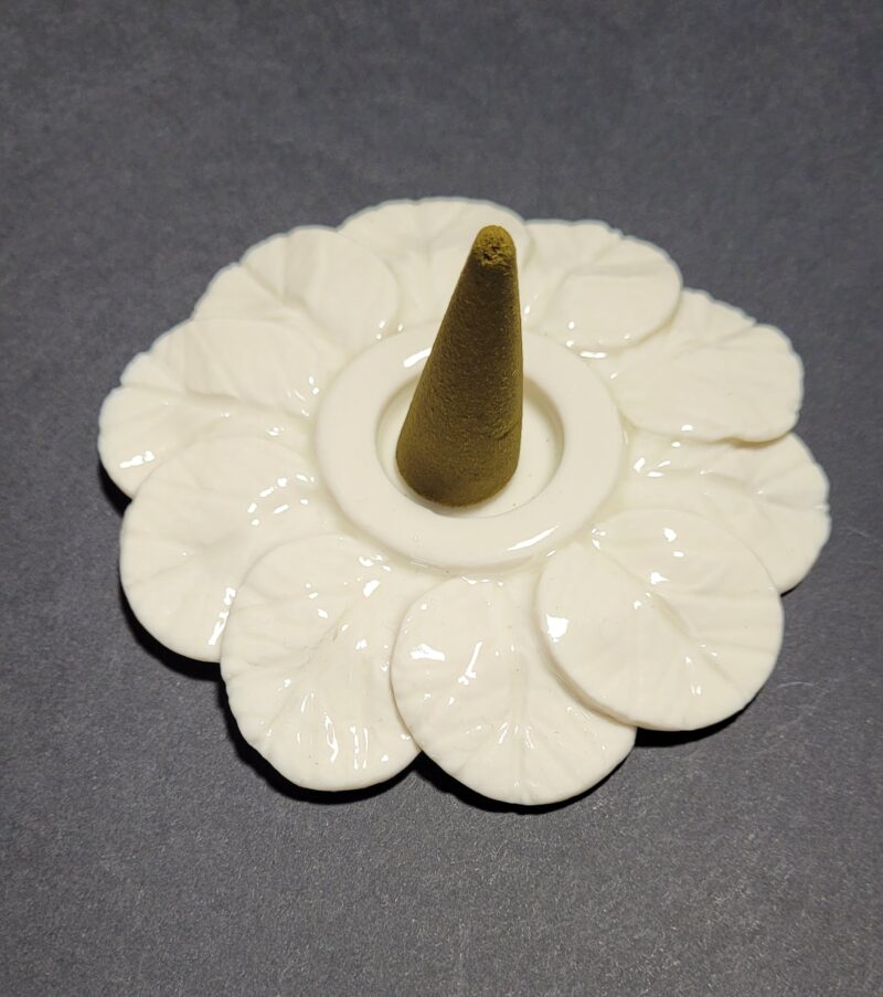 Brule encens "feuilles" en porcelaine blanche